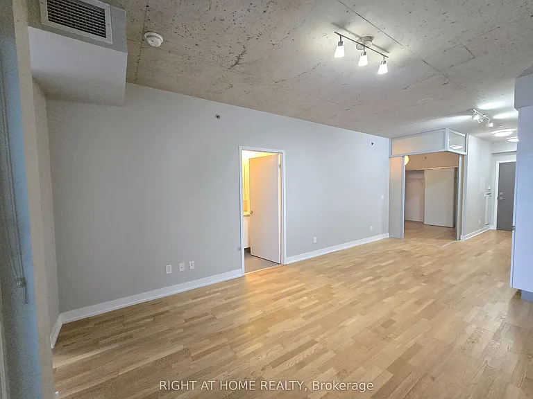 20 Gladstone Ave #617 — Photo 5