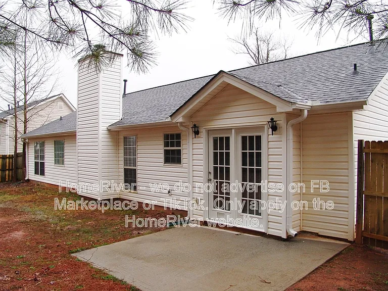 392 Shoal Cir — Photo 26
