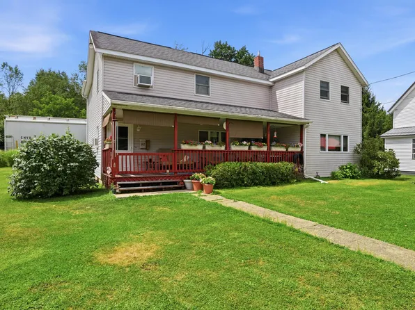 92 Center St, Titusville, PA 16354