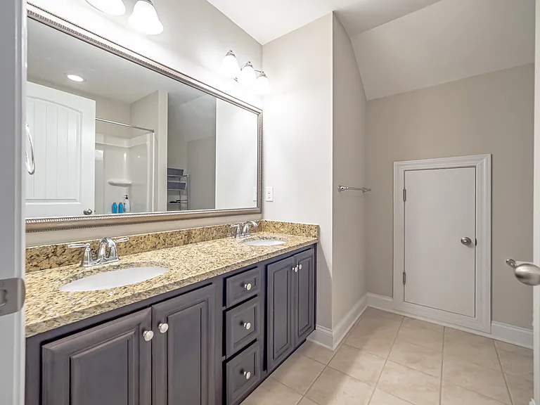 3057 Girard Dr — Photo 43