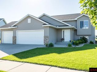 100 Hawk Ave, Eagle Lake, MN 56024