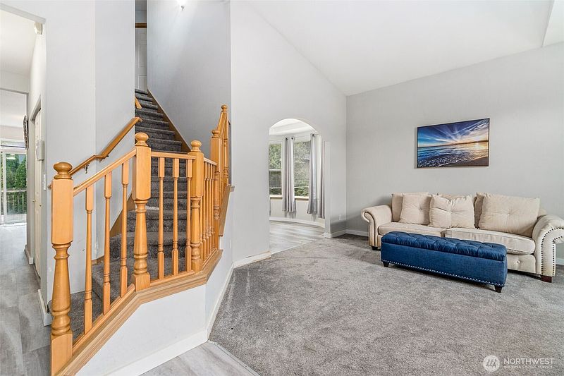 3rd image of 16812 118th Avenue Ct E