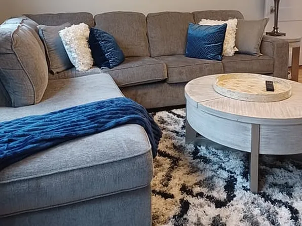 (undisclosed Address), Berwyn, IL 60402