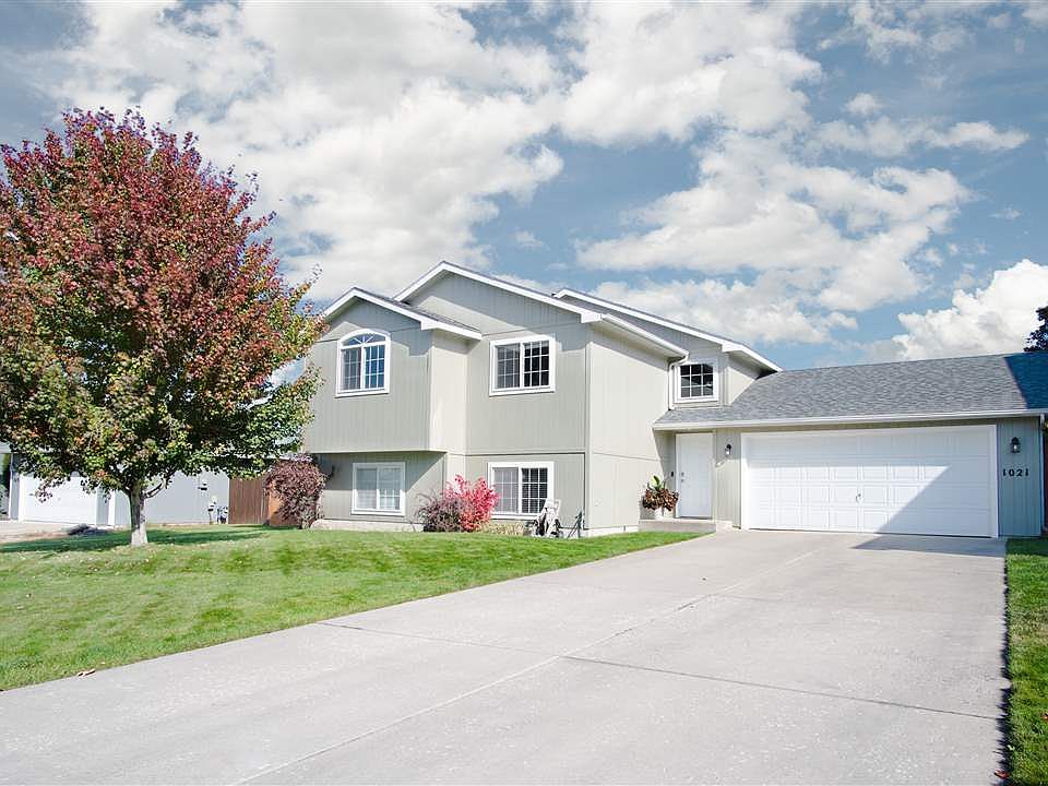 1st image of 1021 S Marigold Ct