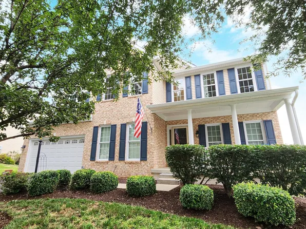20816 Cross Timber Dr, Ashburn, VA 20147