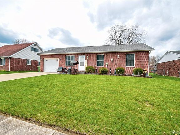 2nd image of 1209 Hamilton Ct