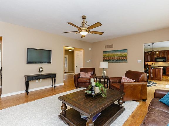 4th image of 16751 Highland Summit Dr