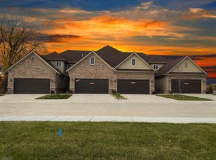 16705 Savor Ln, Clinton Township, MI 48035