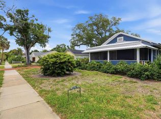 1828 Grove St, Sarasota, FL 34239