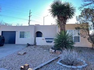 2121 Avenida De Las Alturas, Santa Fe, NM 87505