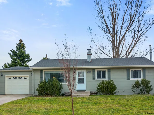 3935 E 10th St, Cheyenne, WY 82001