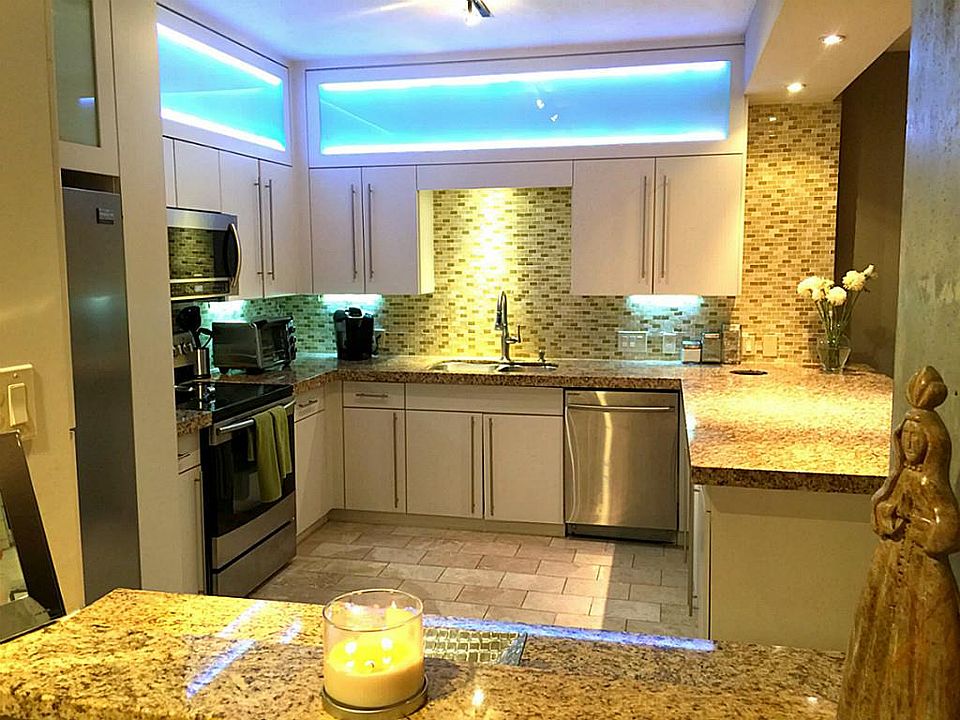 1st image of 15 Greenway Plz Unit 15C