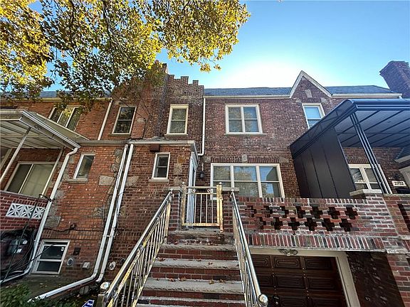 4th image of 2704 Avenue Y