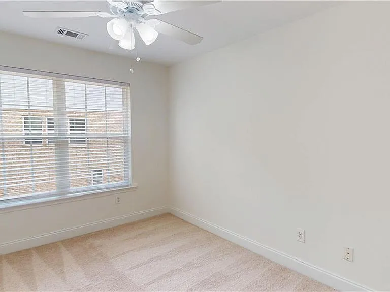3249 Brockenhurst Dr — Photo 27