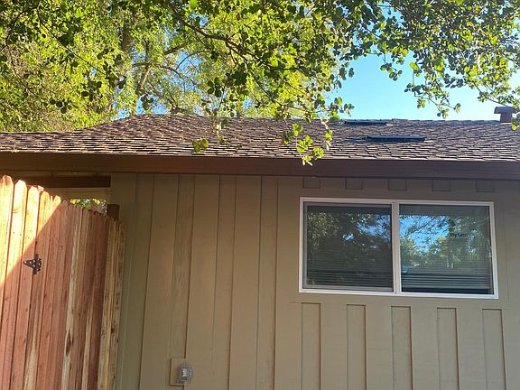 2nd image of 792 Elmwood Dr