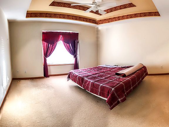 5th image of 4890 Applewood Ln