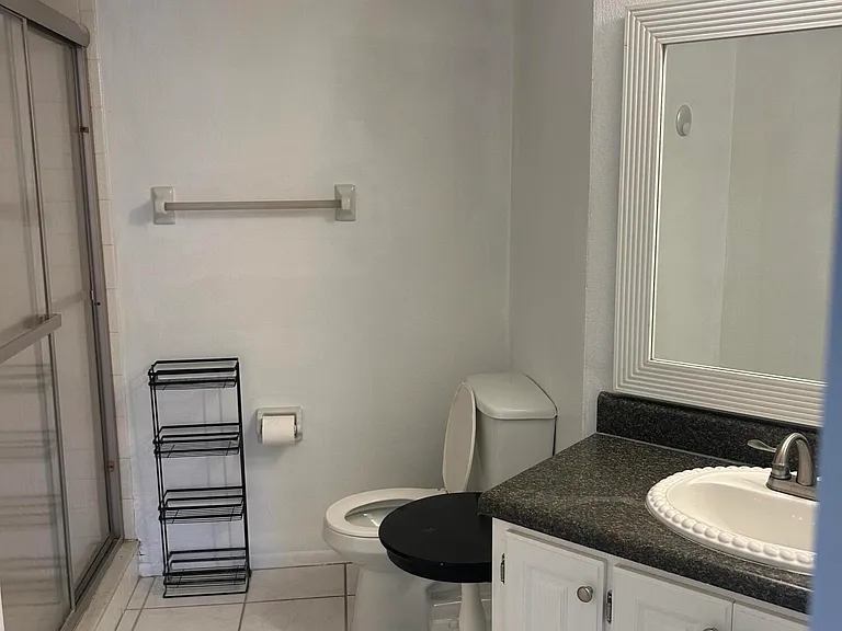 1537 SE Royal Green Cir #E201 — Photo 17