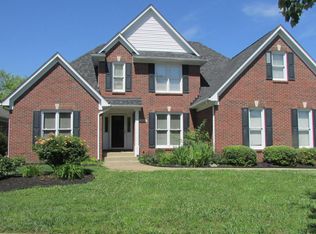 3127 Wynbrooke Cir, Louisville, KY 40241