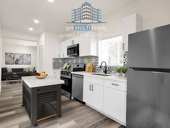 2nd image of 1006 E Pasadena Ave #B