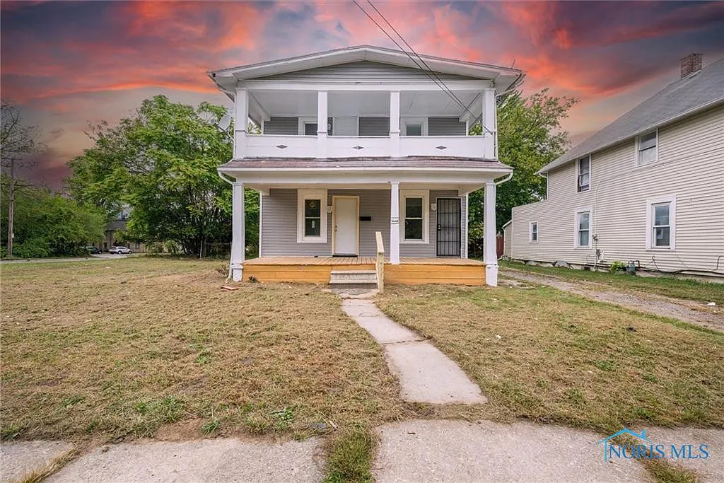 1848 Cone St photo 1