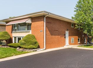 631 N Lincoln Ave, Addison, IL 60101