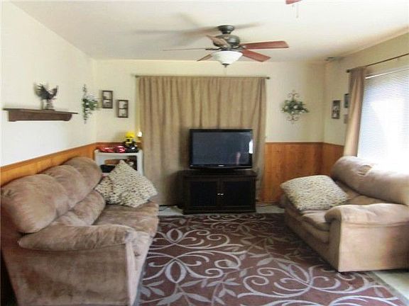 2nd image of 5202 113th Pl NE