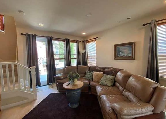 4th image of 1648 Chianti Ln