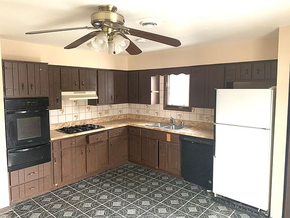 2nd image of 16714 Hillside Pl APT 2