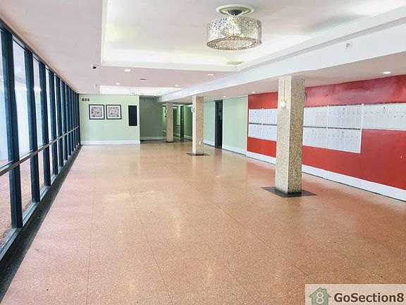 3rd image of 56 S Munn Ave APT 3D