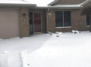 305 Breaker Cove Dr, Bay City, MI 48708