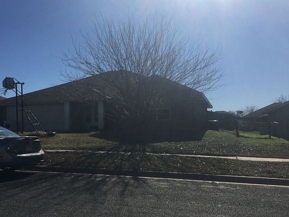 2nd image of 2710 Fieldstone Dr