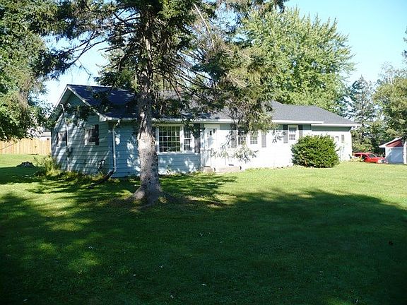 3rd image of 123 N Eaton Ave