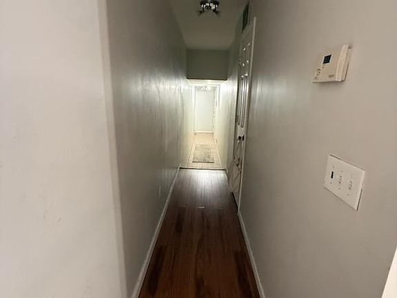 4th image of 421 Father Capodanno Blvd