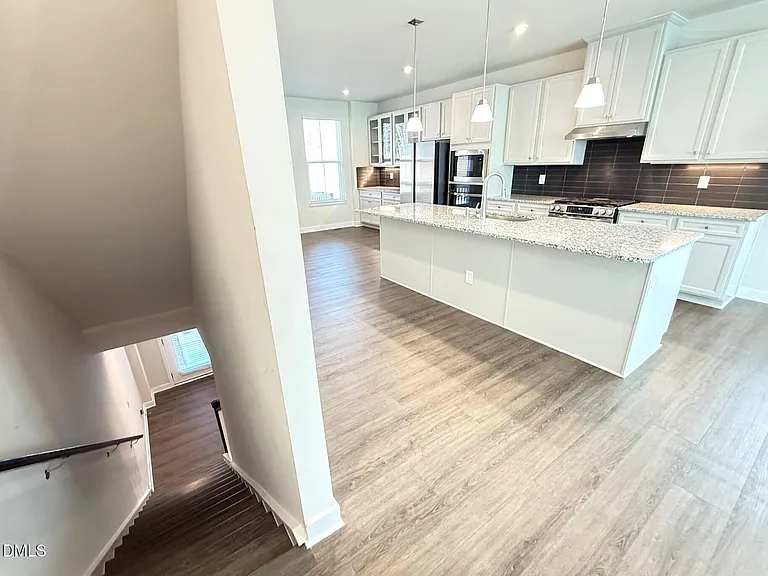 1362 Chowan Ave — Photo 2