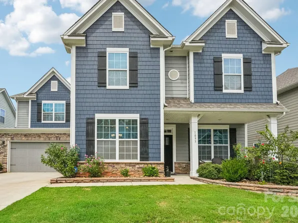 1093 Thoroughbred Dr, Iron Station, NC 28080