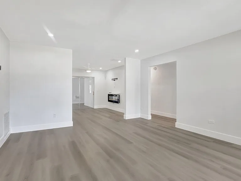 10920 Gable St — Photo 6