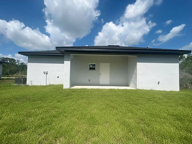 753 Pacific St — Photo 2