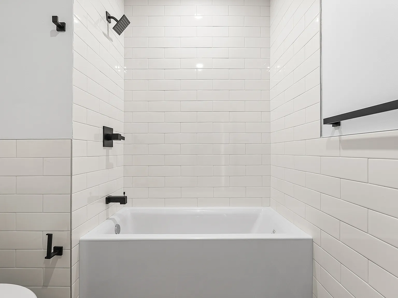 1 bed, 1200 sqft, $1,550 — Photo 1