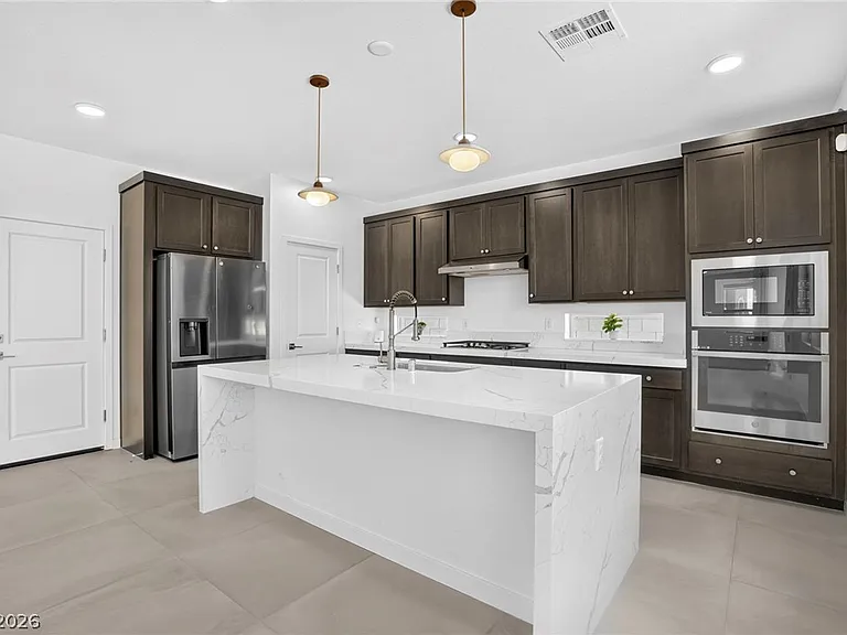 6170 Redstone Hills Dr — Photo 9