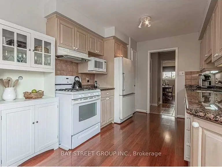 1214 Half Moon Ln — Photo 6
