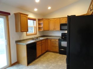 35 N 5th St, Winneconne, WI 54986