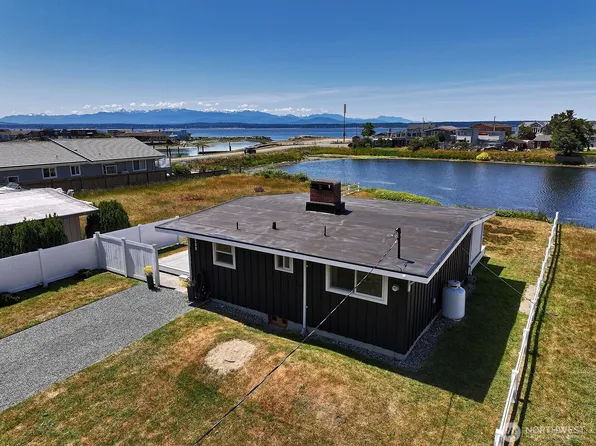 3596 Shell Street, Greenbank, WA 98253