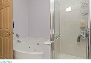 Jetted tub 