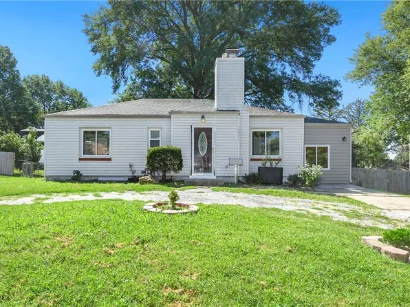 10011 E 36th St, Independence, MO 64052