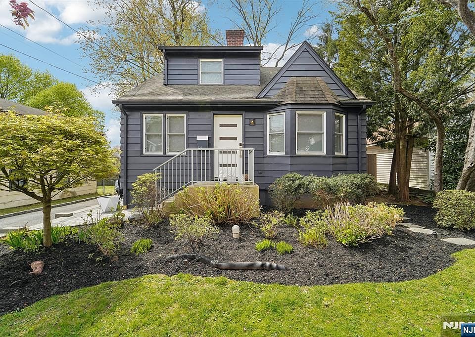 1st image of 120 Gordon Avenue