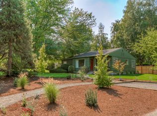 843 Hillview Dr, Ashland, OR 97520