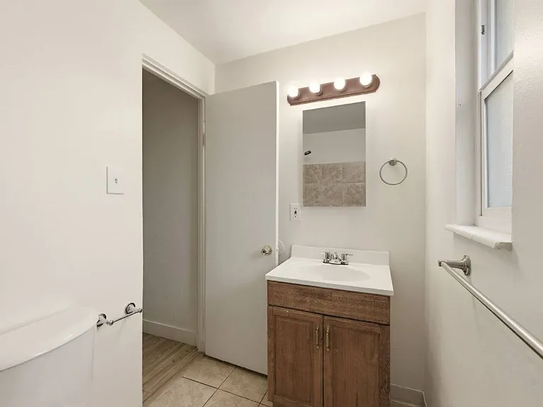 8990 E 12th Ave — Photo 10