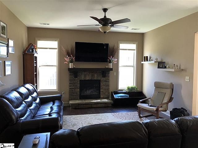 2nd image of 108 Canyon Ct