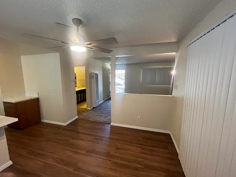1961 Evergreen St #1965 — Photo 9