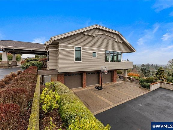 5th image of 3252 Mount Kuebler Dr S